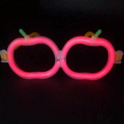 Nieuwheid Light Up Apple Shape Glow Stick met niet-giftige PE-fluorescerende vloeistof